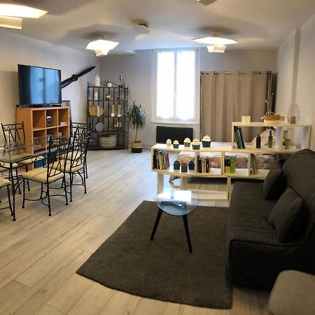 Gordaine Apartment Bourges Luaran gambar