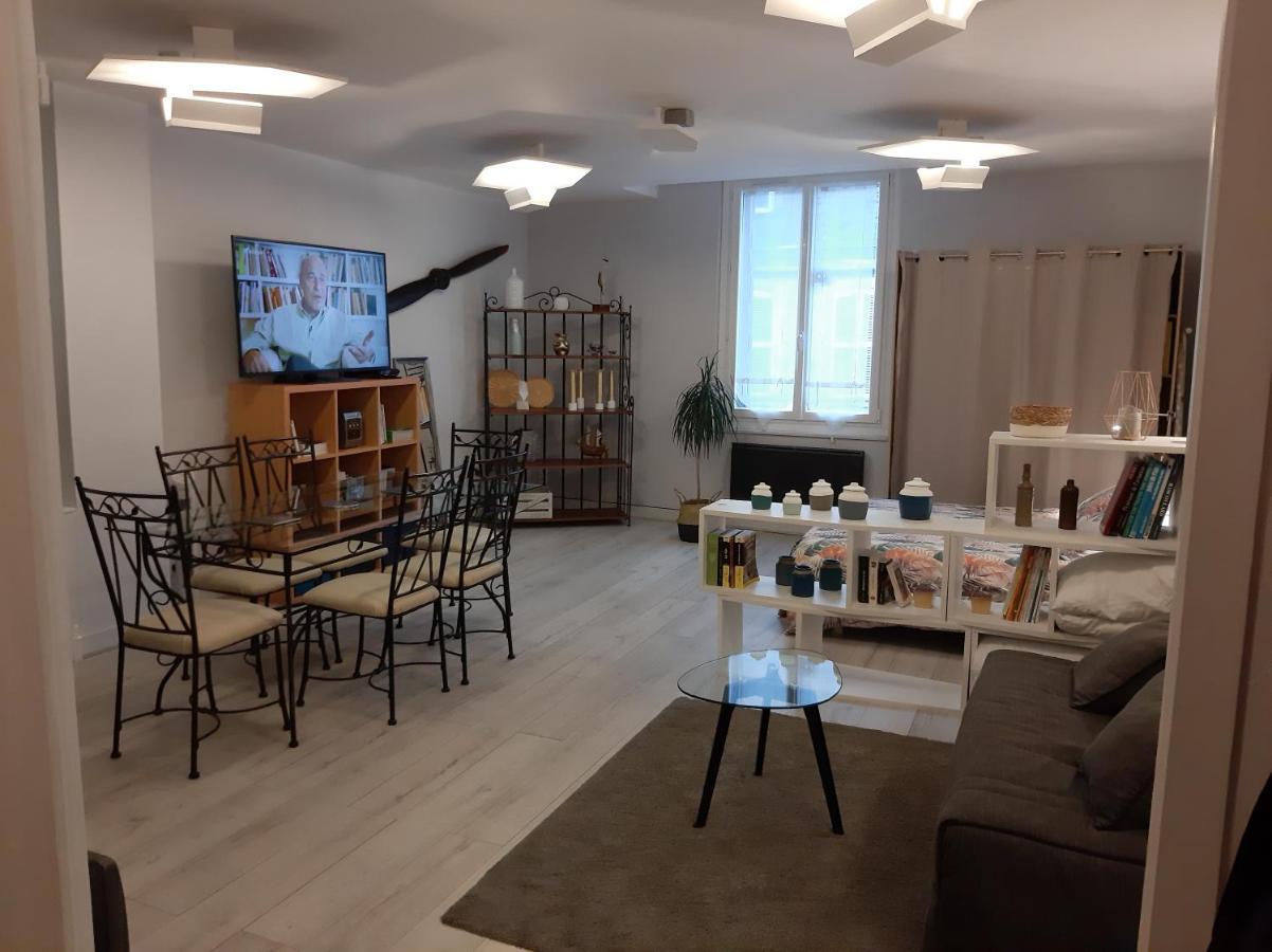 Gordaine Apartment Bourges Luaran gambar